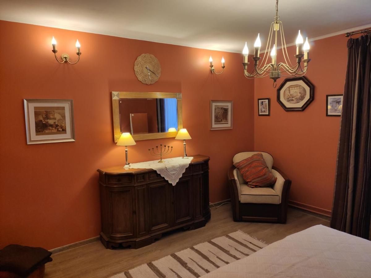 Dom Pod Zegarem Apartment Przemysl Luaran gambar