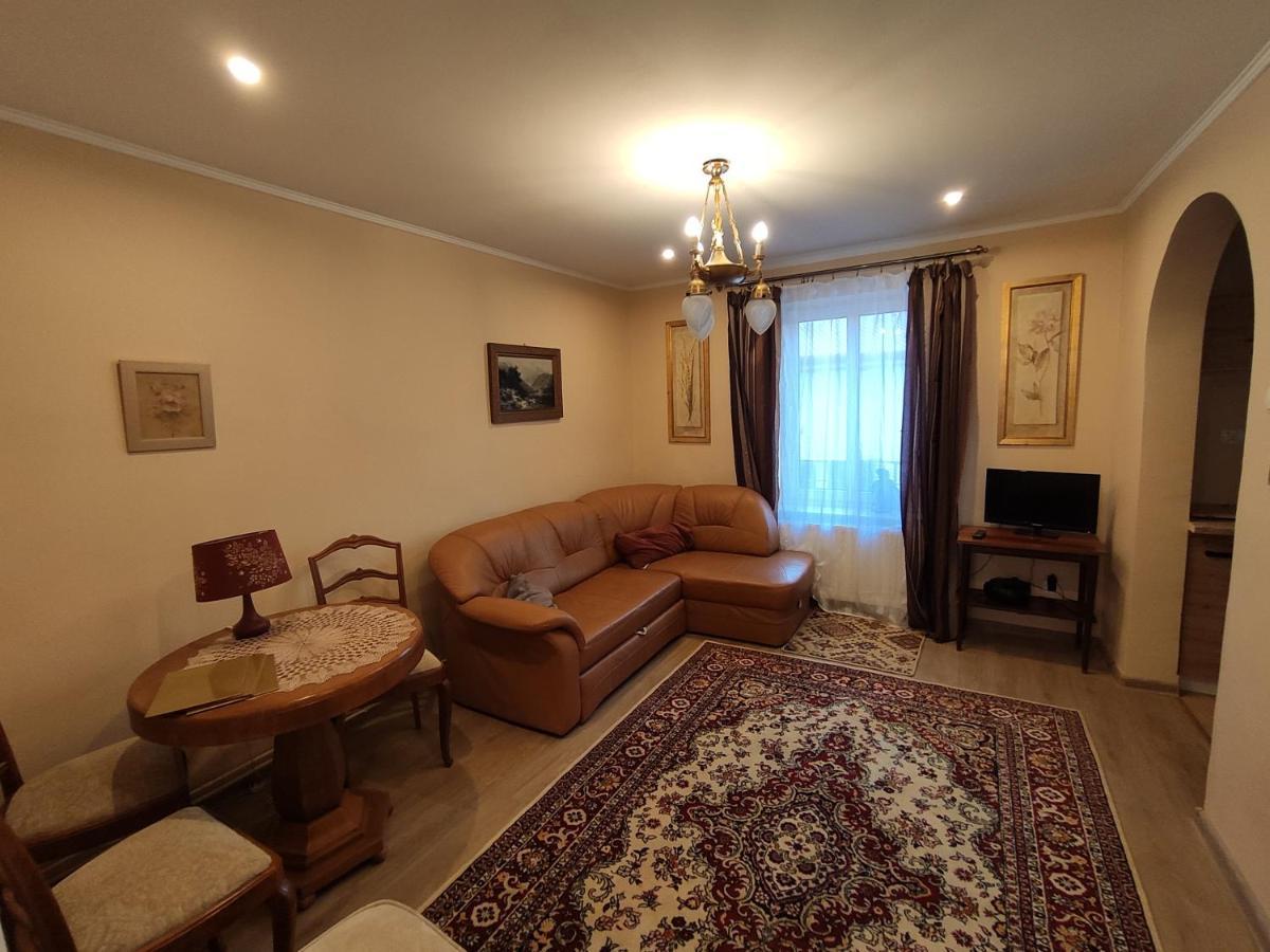 Dom Pod Zegarem Apartment Przemysl Luaran gambar