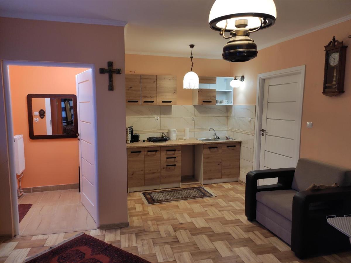 Dom Pod Zegarem Apartment Przemysl Luaran gambar