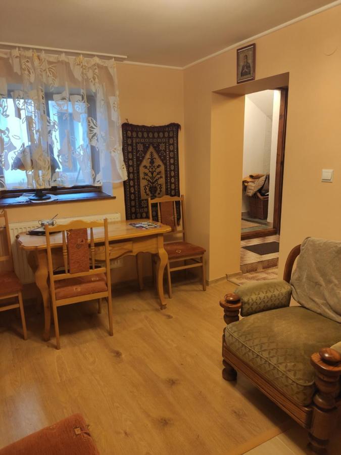 Dom Pod Zegarem Apartment Przemysl Bilik gambar
