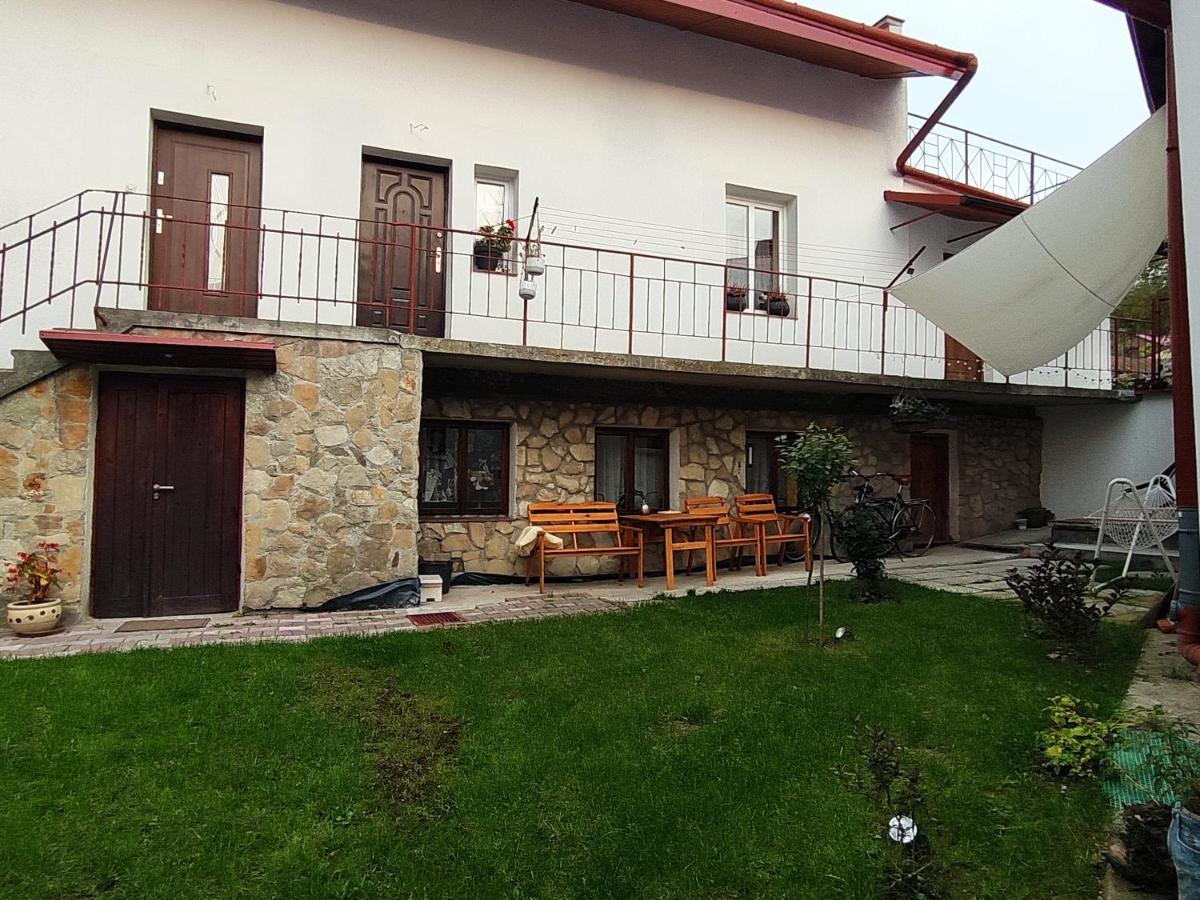 Dom Pod Zegarem Apartment Przemysl Luaran gambar