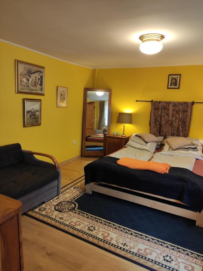 Dom Pod Zegarem Apartment Przemysl Luaran gambar