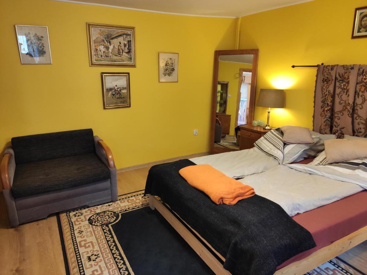 Dom Pod Zegarem Apartment Przemysl Luaran gambar